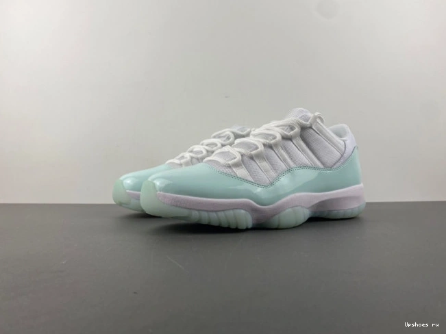  Jordan Low AH7860-103 11 Air “Igloo”  0512
